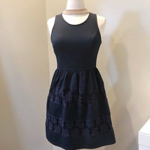 blue sleeveless dress with lace panels